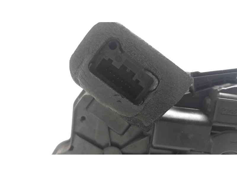 Recambio de cerradura puerta delantera izquierda para skoda rapid ambition referencia OEM IAM 5E1837015A  