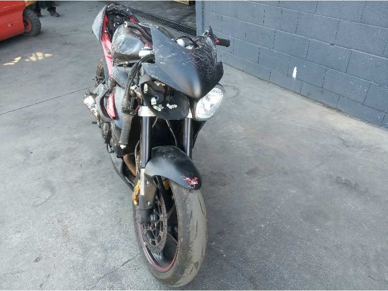 triumph street triple del año 2016