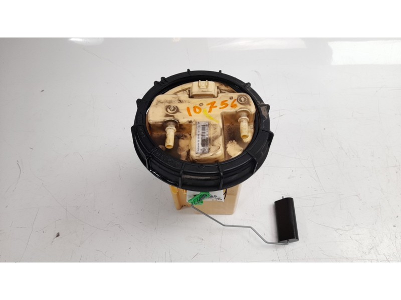 Recambio de bomba combustible para renault captur 1.5 dci diesel fap energy referencia OEM IAM 172021275R  