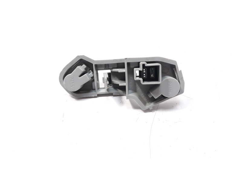 Recambio de portalamparas para volvo c30 2.0 d momentum referencia OEM IAM 27712102  