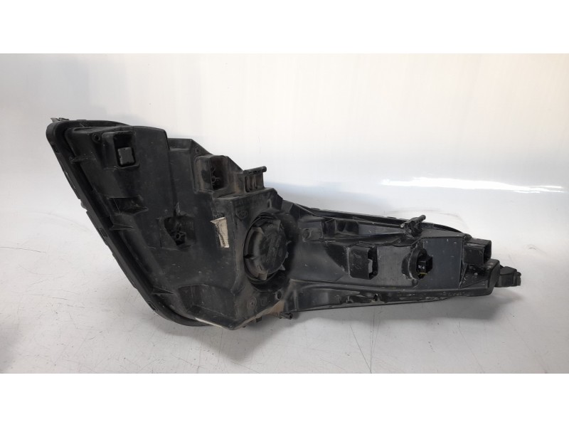 Recambio de piloto delantero izquierdo para hyundai tucson referencia OEM IAM 92207N7050  