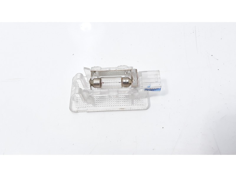 Recambio de luz interior para volvo c30 2.0 d momentum referencia OEM IAM 30754449  