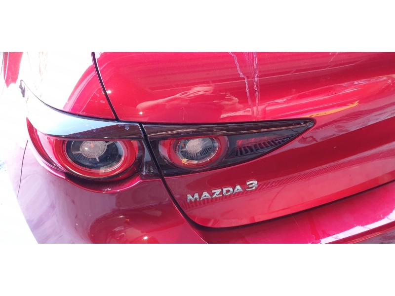 Recambio de piloto trasero izquierdo interior para mazda 3 berlina (bp) referencia OEM IAM BCKC513G0  