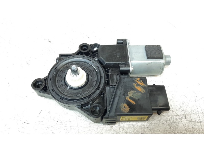 Recambio de motor elevalunas delantero derecho para hyundai santa fe 2.2 crdi cat referencia OEM IAM 82460S1010  