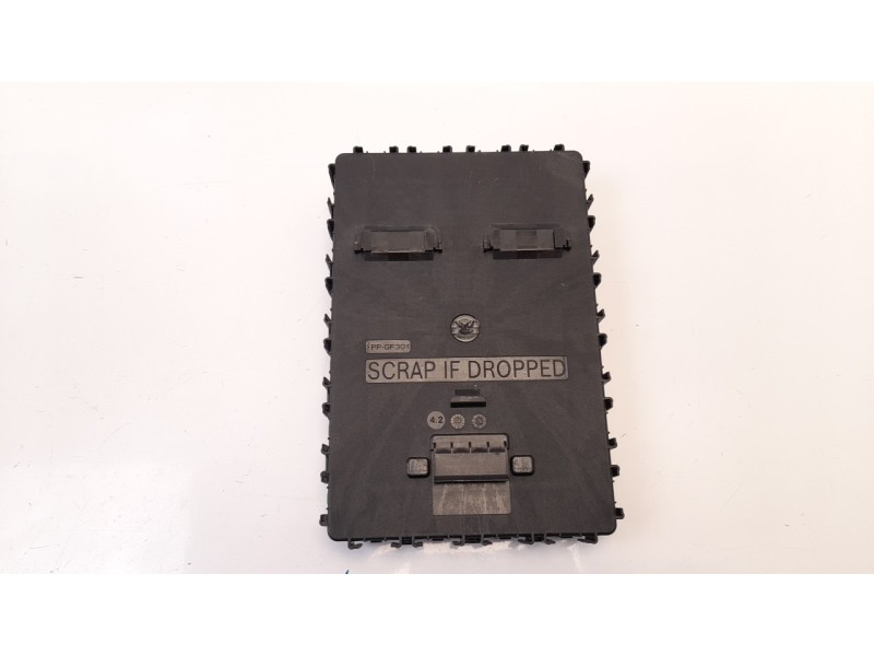 Recambio de caja reles / fusibles para ford ecosport (cr6) titanium referencia OEM IAM HU5T15604BCS  