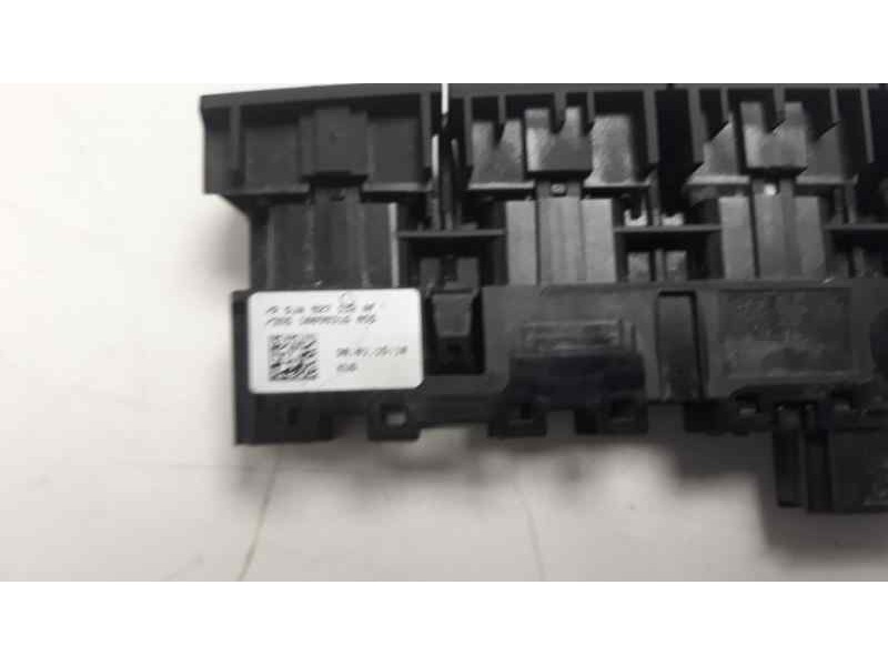 Recambio de interruptor para skoda rapid ambition referencia OEM IAM 5JA927132AF  