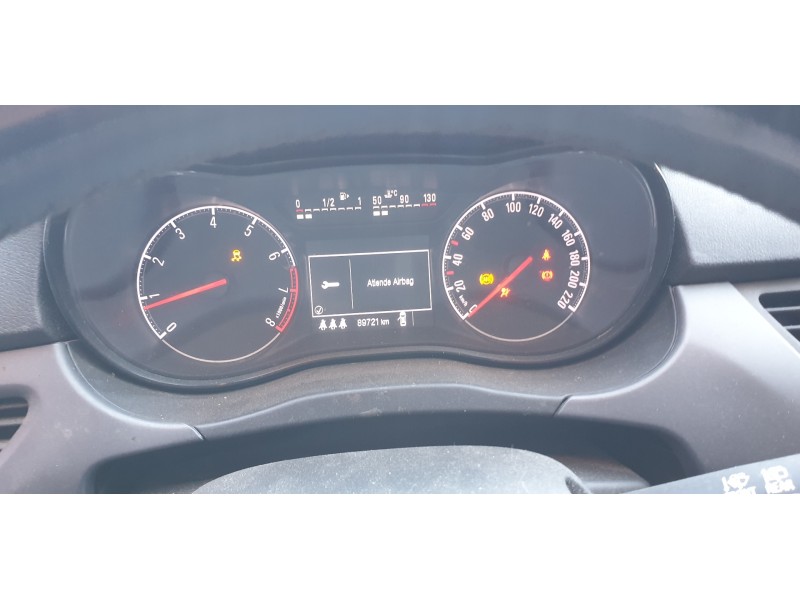 opel corsa e del año 2015