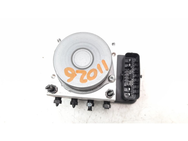 Recambio de abs para toyota corolla (e21) referencia OEM IAM 4451012600  