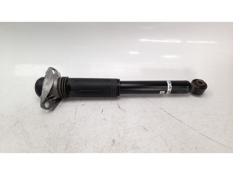 Recambio de amortiguador trasero izquierdo para toyota corolla (e21) referencia OEM IAM 4853002M10  
