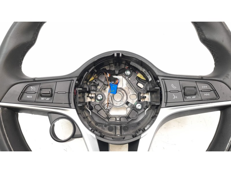 Recambio de volante para alfa romeo giulia (952) 2.2 jtdm cat referencia OEM IAM 6000628867  