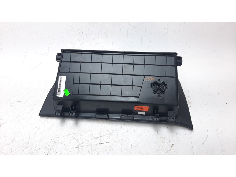Recambio de guantera para hyundai i20 1.2 16v cat referencia OEM IAM 84510C8000  