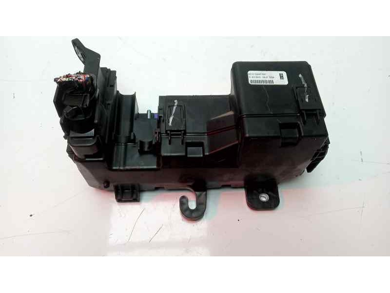Recambio de caja reles / fusibles para toyota aygo 1.0 cat referencia OEM IAM 821110HF70F  