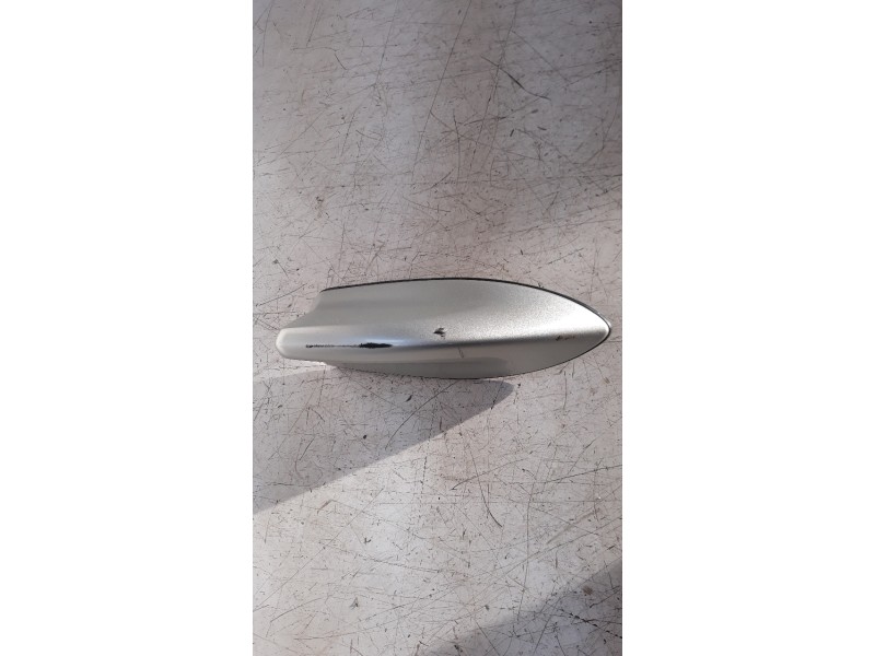 Recambio de antena para toyota corolla (e21) referencia OEM IAM 86760F4020  