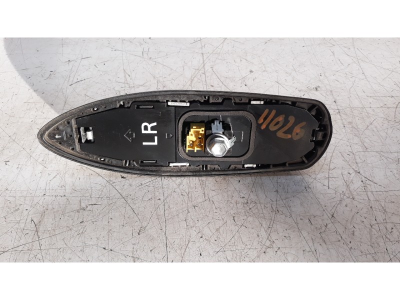 Recambio de antena para toyota corolla (e21) referencia OEM IAM 86760F4020  