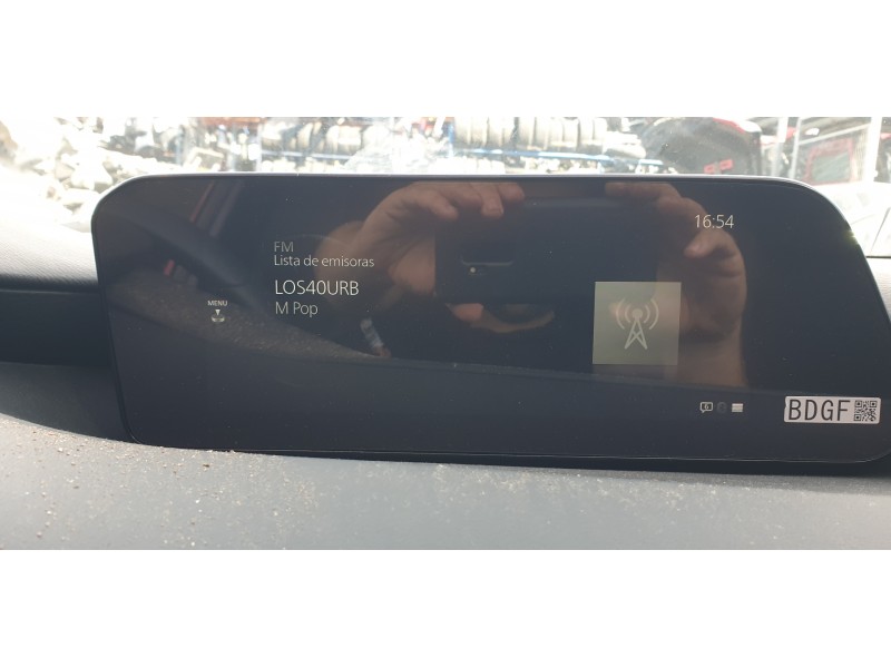 Recambio de sistema navegacion gps para mazda 3 berlina (bp) referencia OEM IAM BDGF611J0A  
