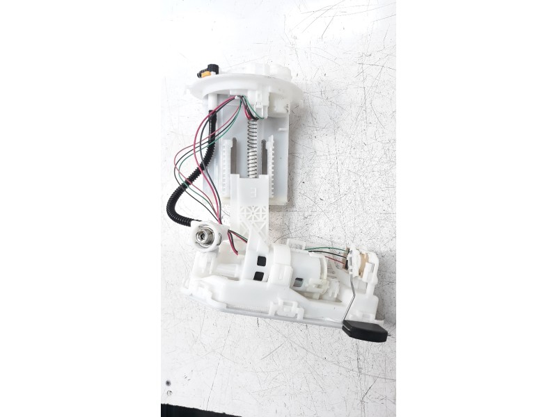 Recambio de bomba combustible para toyota corolla (e21) referencia OEM IAM 7702002C21  