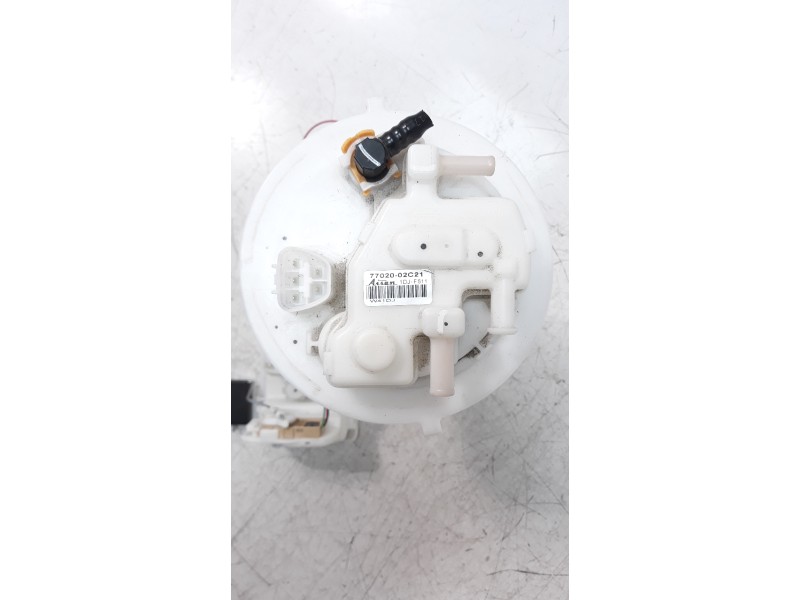 Recambio de bomba combustible para toyota corolla (e21) referencia OEM IAM 7702002C21  