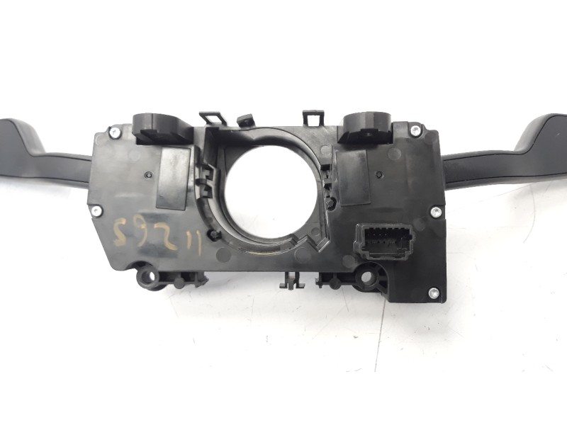 Recambio de mando multifuncion para alfa romeo giulia (952) 2.2 jtdm cat referencia OEM IAM 1561251930  