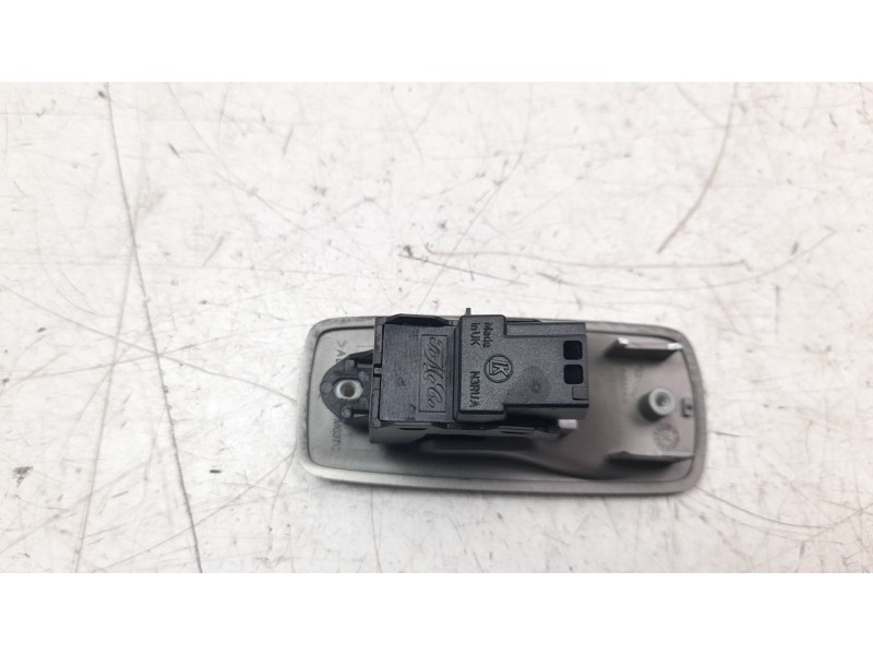 Recambio de mando elevalunas delantero derecho para jaguar xf 3.0 v6 24v cat referencia OEM IAM 8X2314717AB  
