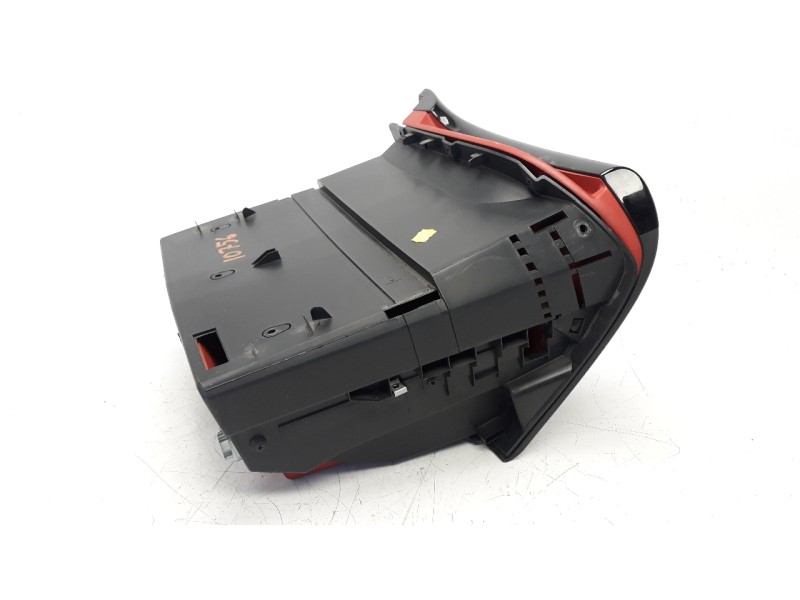 Recambio de guantera para renault captur 1.5 dci diesel fap energy referencia OEM IAM 685003365R  