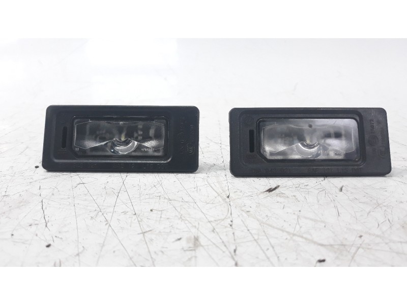 Recambio de piloto matricula para volkswagen t-cross 1.0 tsi referencia OEM IAM 5NA943021  
