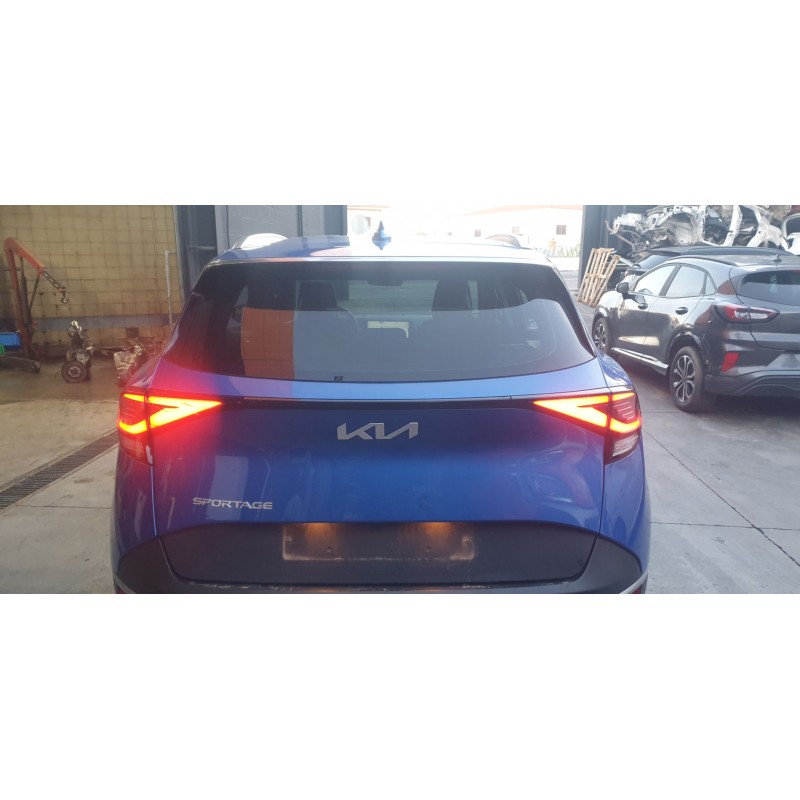 Recambio de porton trasero para kia sportage (nq5) drive referencia OEM IAM 72800R2000  
