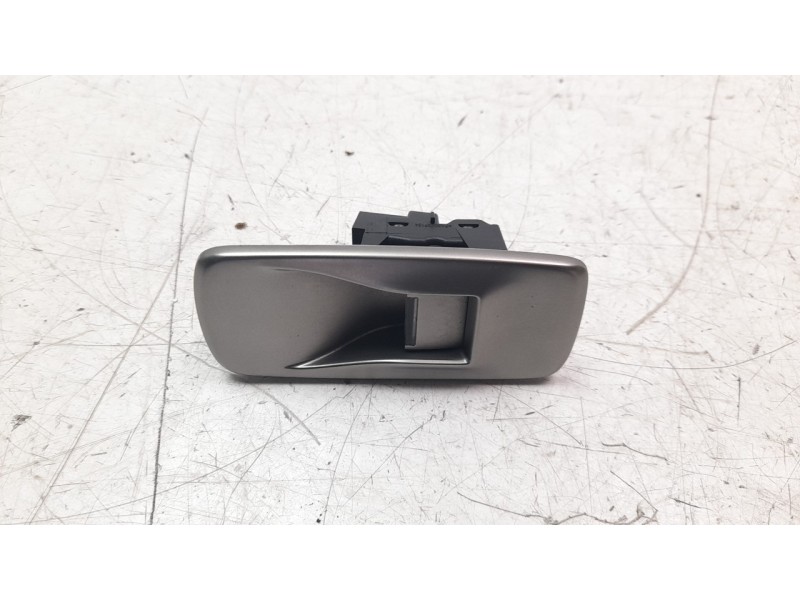 Recambio de mando elevalunas trasero derecho para jaguar xf 3.0 v6 24v cat referencia OEM IAM 8X2314717AB  