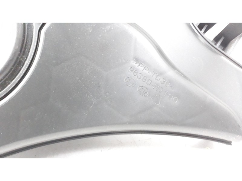 Recambio de sistema audio / radio cd para hyundai tucson referencia OEM IAM 96380N7100  