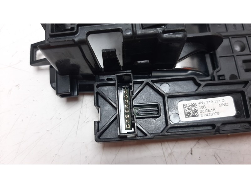 Recambio de pantalla multifuncion para audi q8 (4mn) (07.2018) 50 tdi quattro referencia OEM IAM 4N1713111D  