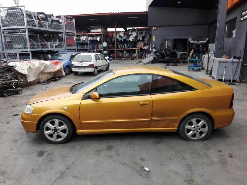 opel astra g coupé del año 2001