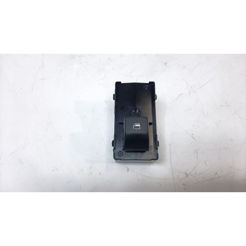 Recambio de mando elevalunas trasero izquierdo para kia sportage (nq5) drive referencia OEM IAM 93581R2000  