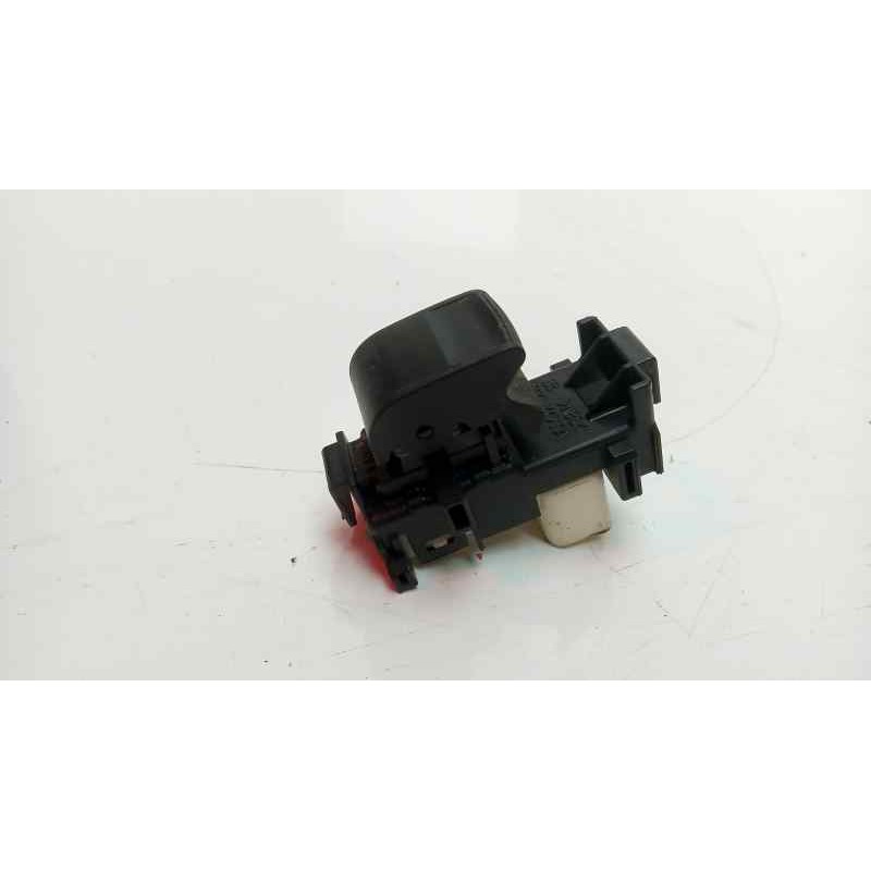 Recambio de mando elevalunas delantero derecho para toyota aygo 1.0 cat referencia OEM IAM 8481052030 IAF810068HQ EWSTY005