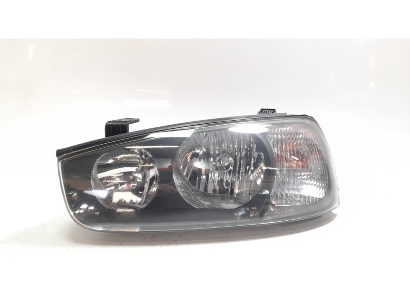 Recambio de faro izquierdo para hyundai elantra (xd) 2.0 crdi cat referencia OEM IAM 921012D110  HN0314804