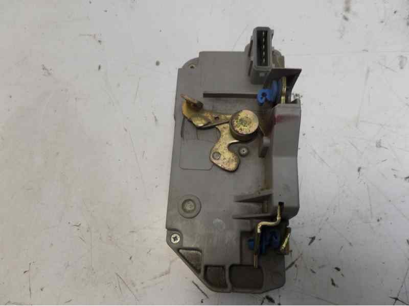 Recambio de cerradura puerta trasera derecha para citroen xantia berlina 2.0 hdi exclusive referencia OEM IAM 913859  