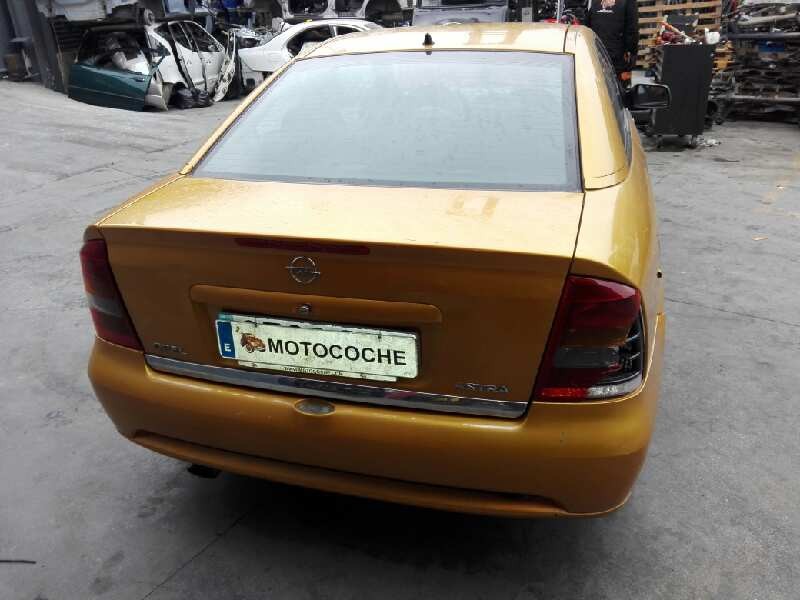 opel astra g coupé del año 2001