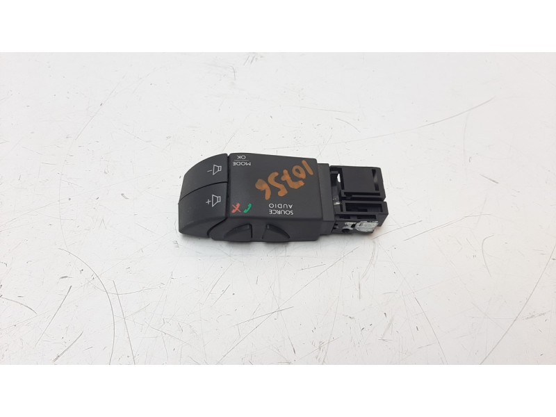 Recambio de mando multifuncion para renault captur 1.5 dci diesel fap energy referencia OEM IAM 255522448R  