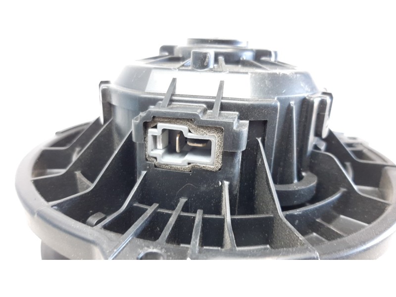 Recambio de ventilador calefaccion para hyundai tucson referencia OEM IAM 97113P4200  