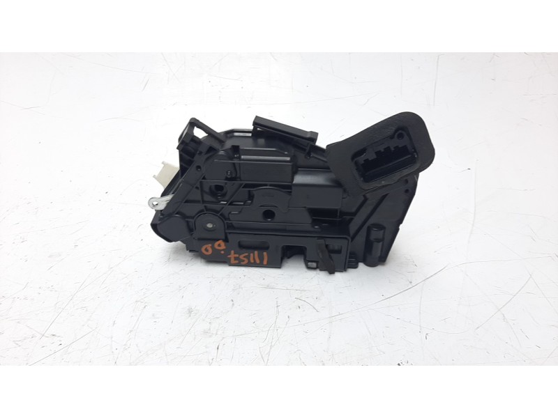 Recambio de cerradura puerta delantera derecha para volkswagen polo (6c1) 1.4 tdi referencia OEM IAM 5K1837016E  