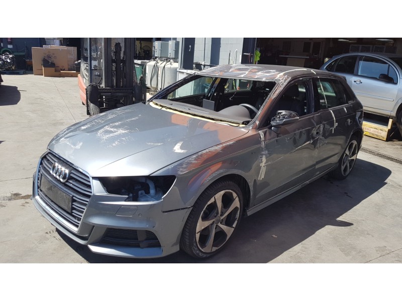 audi a3 (8vk) del año 2016