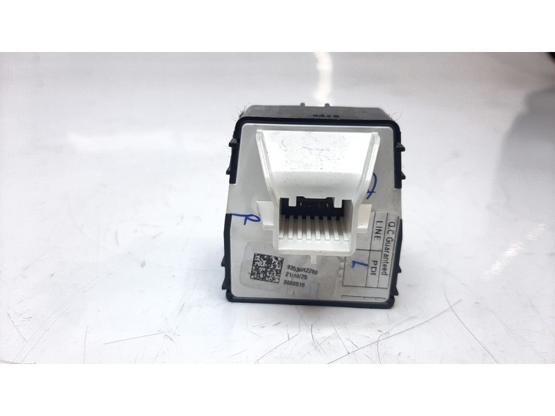 Recambio de mando retrovisor para kia sportage (nq5) drive referencia OEM IAM 93530R2200  