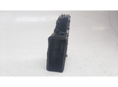 Recambio de rejilla aireadora para volvo v60 familiar 2.0 diesel cat referencia OEM IAM 31477274   2