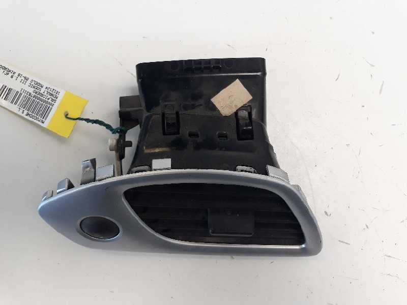 Recambio de rejilla aireadora para renault scenic iii 1.9 dci diesel referencia OEM IAM 1012124  
