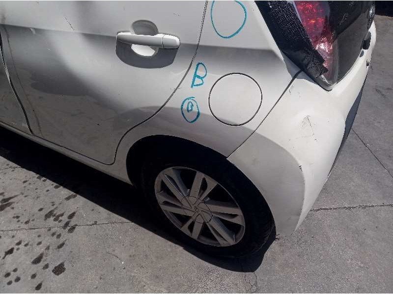 Recambio de paso rueda trasero izquierdo para toyota aygo 1.0 cat referencia OEM IAM 525920H010  