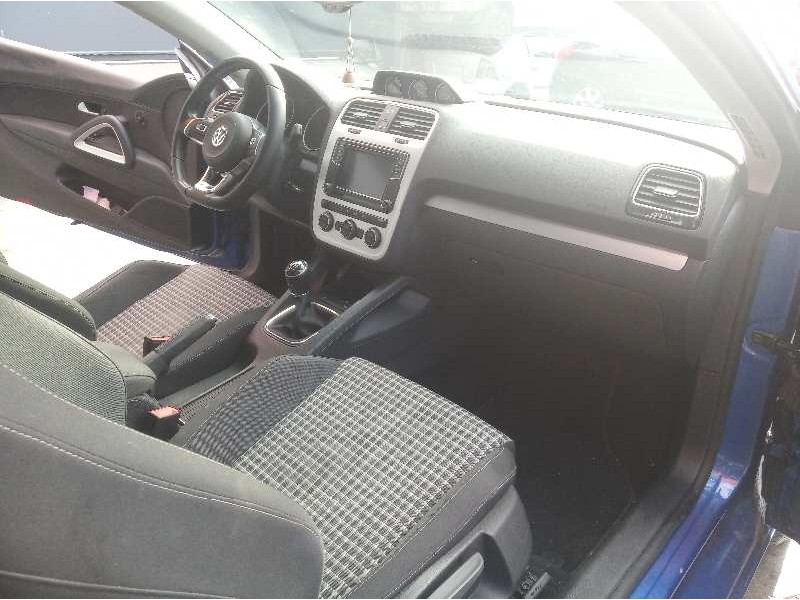 volkswagen scirocco (138) del año 2017