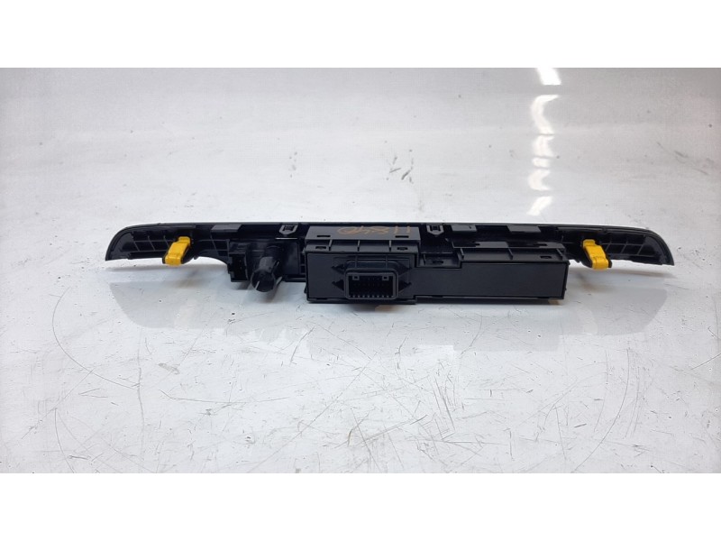 Recambio de warning para hyundai tucson classic blue referencia OEM IAM 93700D7100  