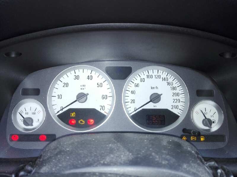 opel astra g coupé del año 2001