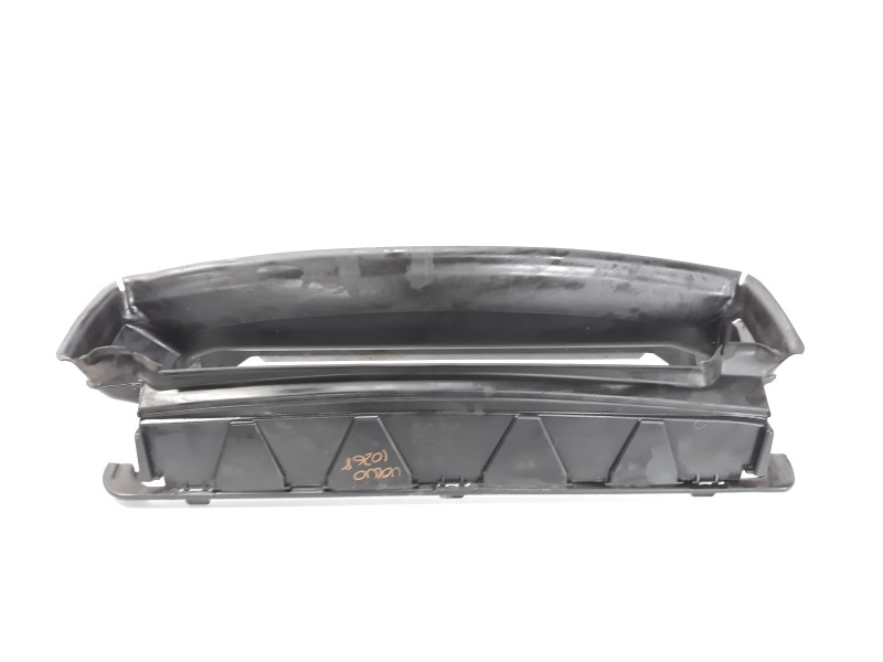 Recambio de calandra delantera de radiador para volvo c30 2.0 d momentum referencia OEM IAM 30657151  