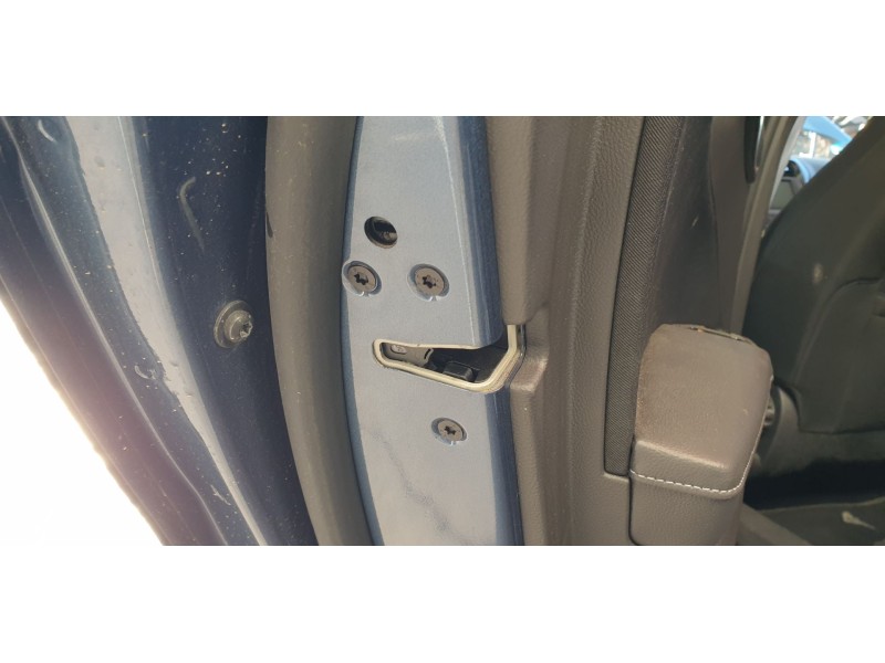 Recambio de cerradura puerta trasera izquierda para ford mondeo lim. hybrid referencia OEM IAM 5275283  