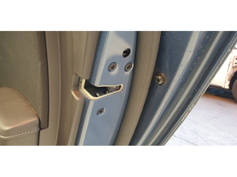 Recambio de cerradura puerta trasera derecha para ford mondeo lim. hybrid referencia OEM IAM 1945534  