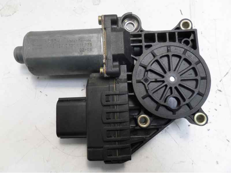 Recambio de motor elevalunas trasero izquierdo para ford mondeo berlina (ge) ambiente referencia OEM IAM  0130821773 